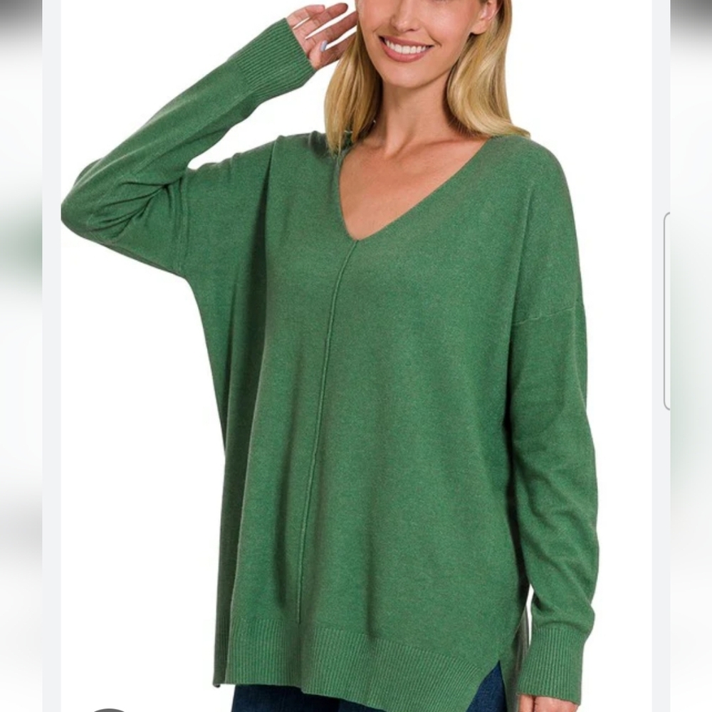 Zenana Women’s Green Oversized Supersoft Athleisre  Tunic Sweater